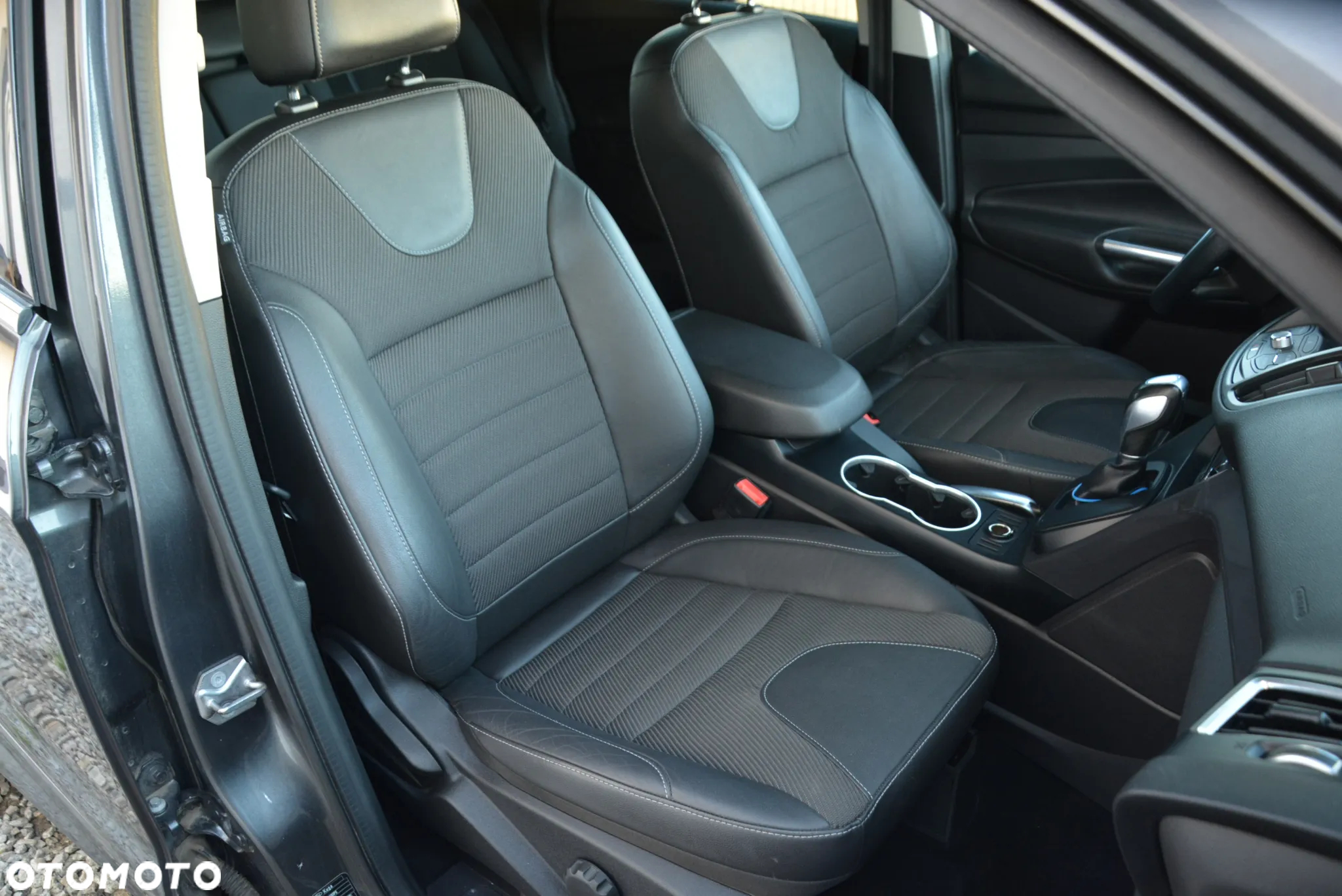 Ford Kuga 2.0 TDCi 4x4 Individual - 32