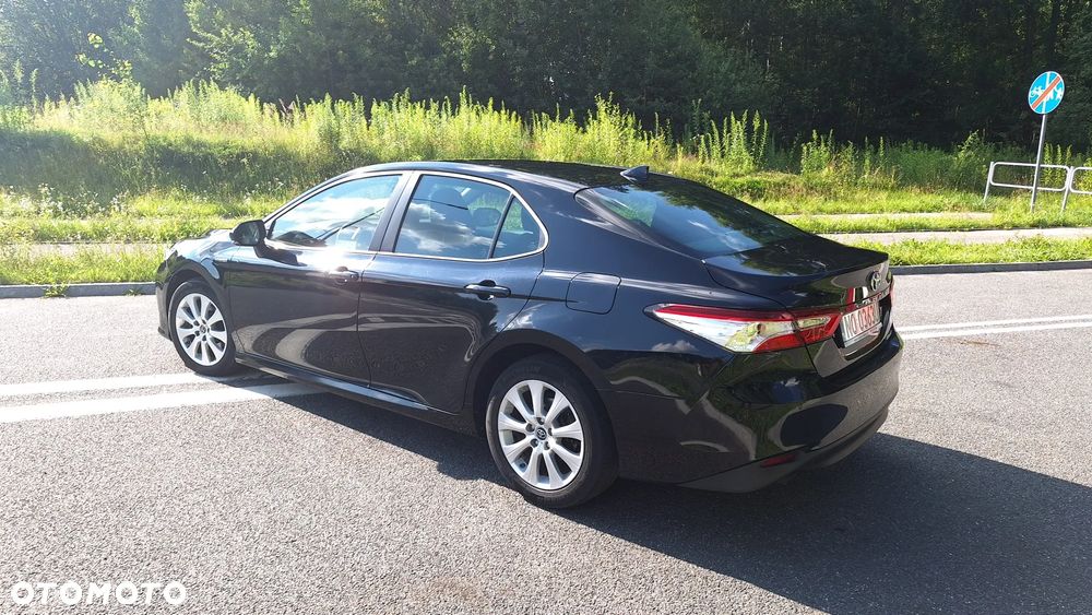 Toyota Camry - 13