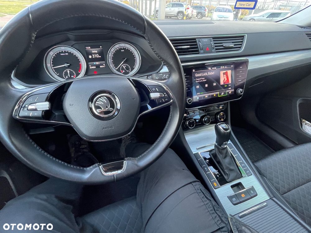 Skoda Superb 2.0 TDI SCR Ambition DSG - 22