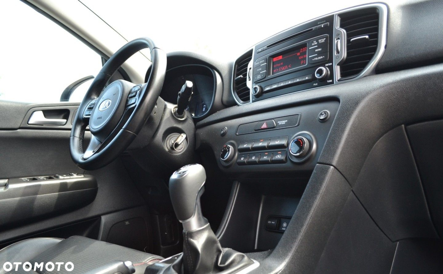 Kia Sportage 1.7 CRDI 2WD ISG Vision - 39