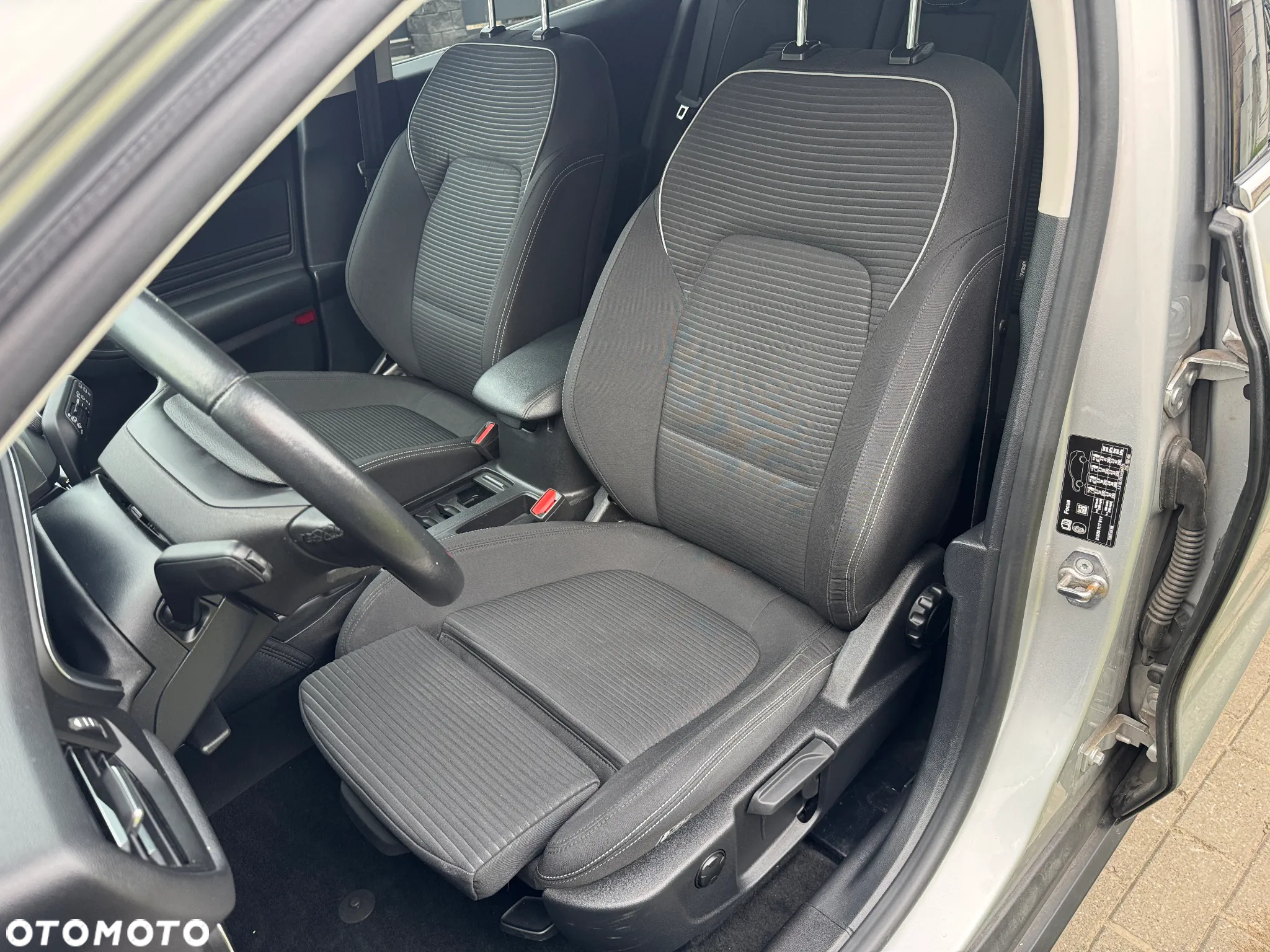 Ford Focus 1.5 EcoBoost Start-Stopp-System TITANIUM - 13
