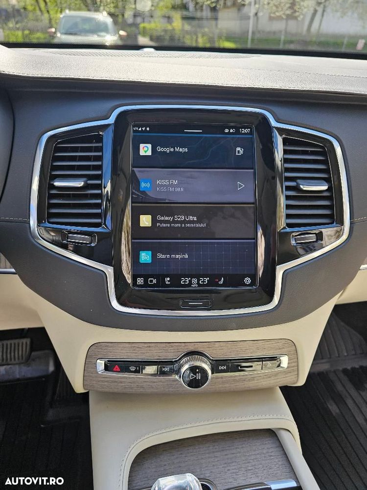 VOLVO XC90 2023 — imagine 14