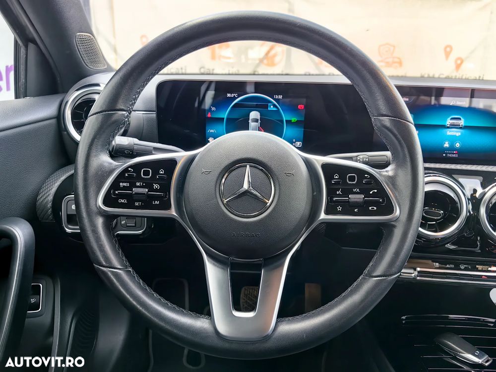 Mercedes-Benz A 180 d Sedan 8G-DCT - 25