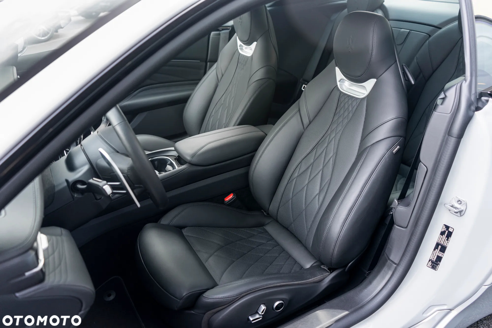 Maserati GranTurismo - 16