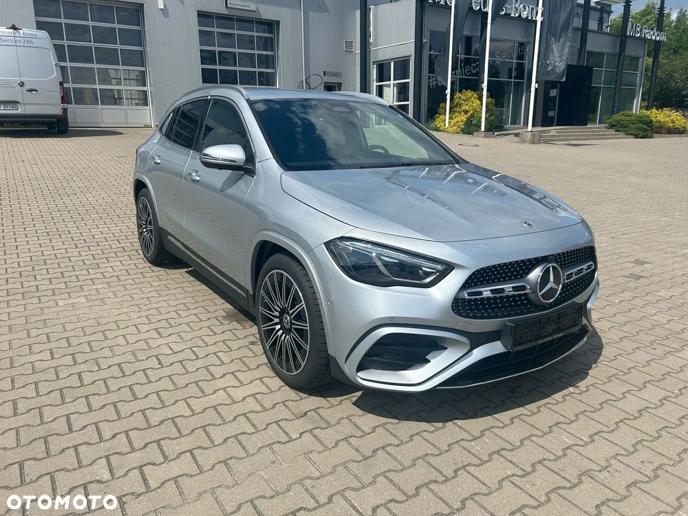 Mercedes-Benz GLA 200 d 4-Matic AMG Line 8G-DCT - 3