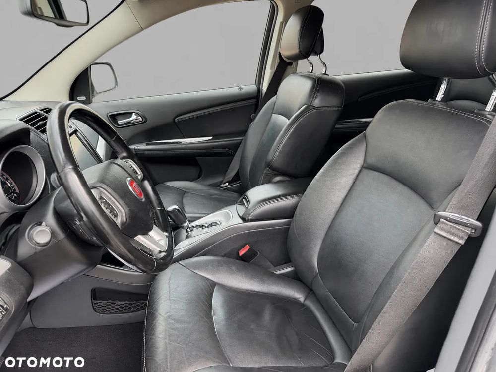 Fiat Freemont 2.0 Multijet 16V DPF Automatik Allrad Lounge - 17