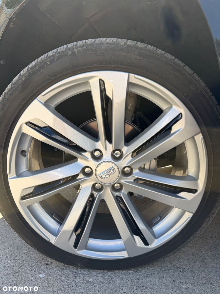 Cadillac Escalade 6.2 V8 AWD AT Platinum - 20