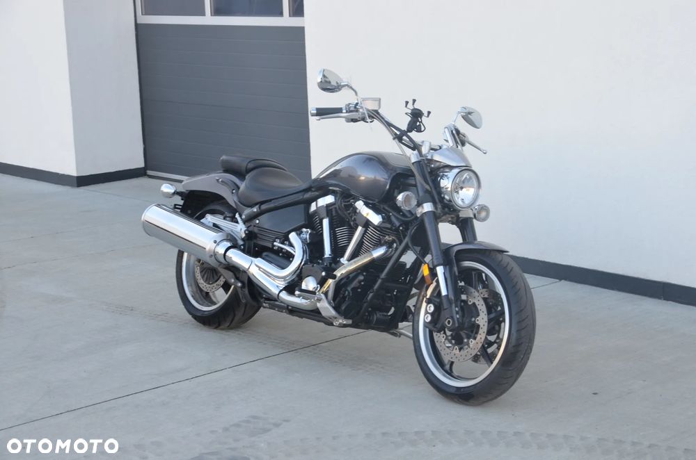 Yamaha Road Star - 21