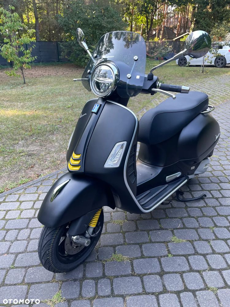 Piaggio Vespa - 1