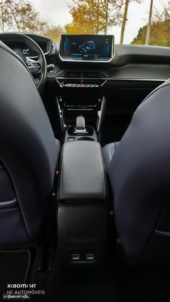 Peugeot e-2008 50 kWh Allure Pack - 27