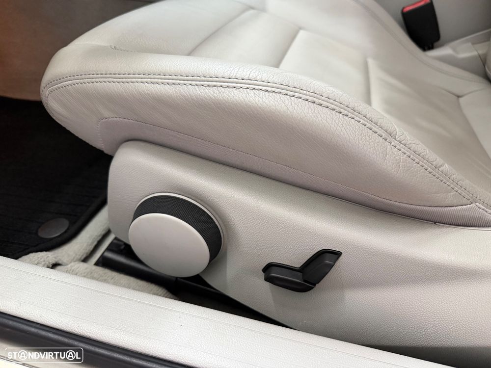 Mercedes-Benz E 200 CGi Elegance BlueEfficiency Auto - 21