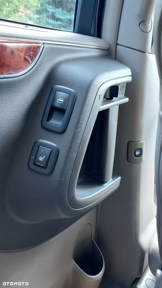 Chrysler Town & Country 3.6 Limited - 33