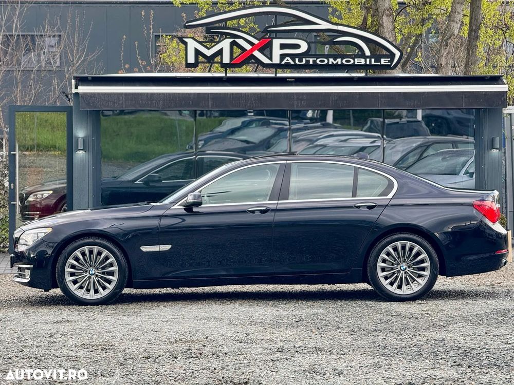BMW Seria 7 740d Edition Exclusive - 11