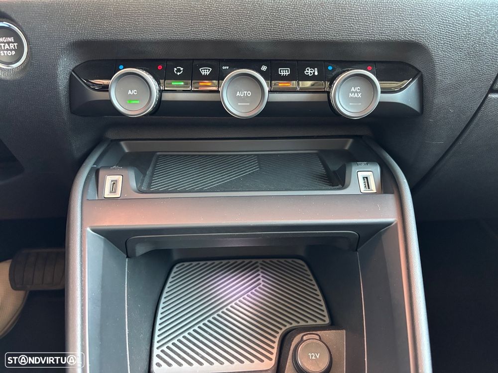 Citroën C4 1.2 PureTech Shine EAT8 - 23