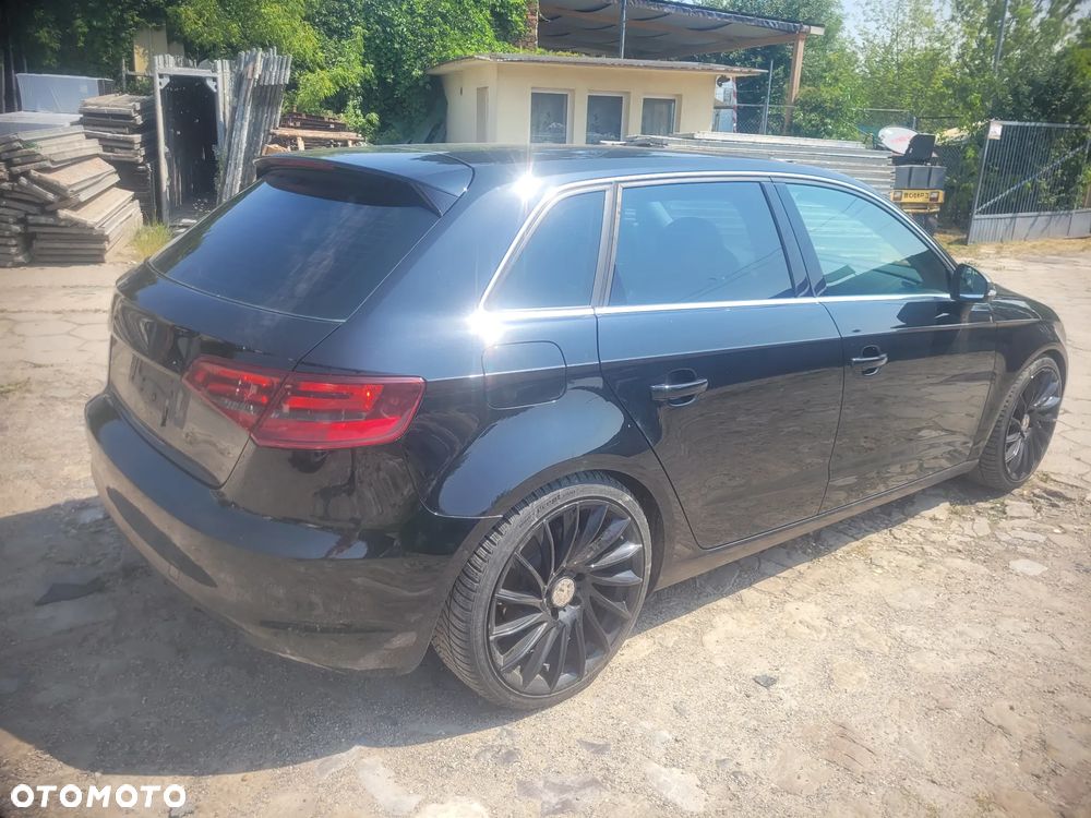 Audi A3 Sportback 1.6 TDI DPF Ambition - 18