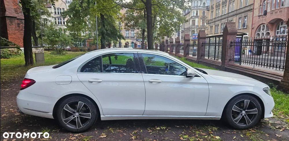 Mercedes-Benz Klasa E 220 d 9G-TRONIC - 7