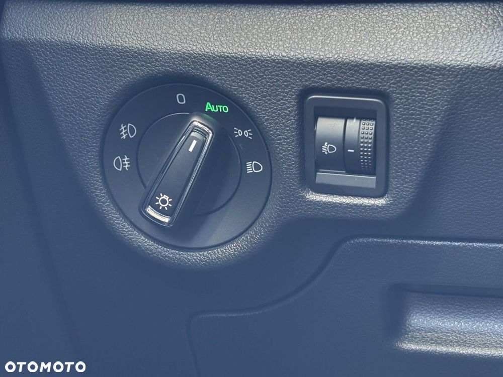 Skoda Kamiq 1.0 TSI Selection DSG - 22