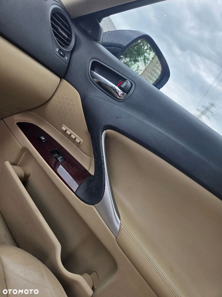 Lexus IS 250 Luxury Line - 26