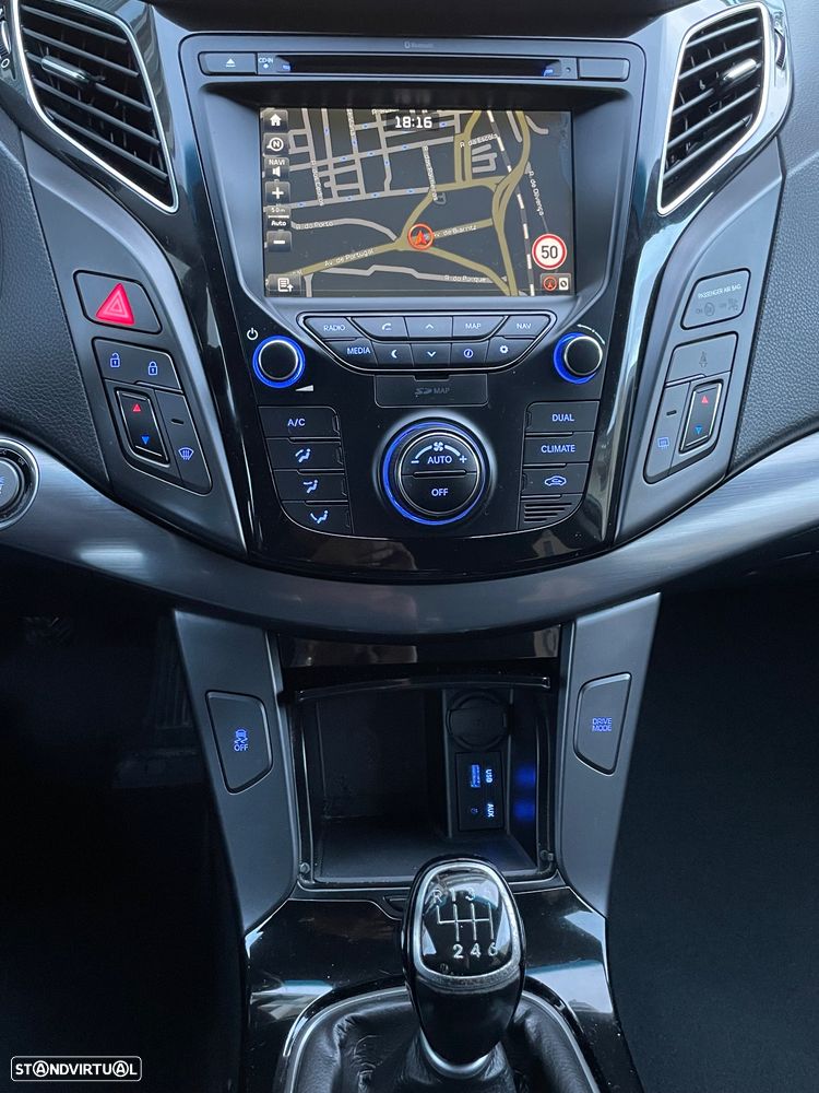 Hyundai i40 SW 1.7 CRDi Blue Comfort - 11