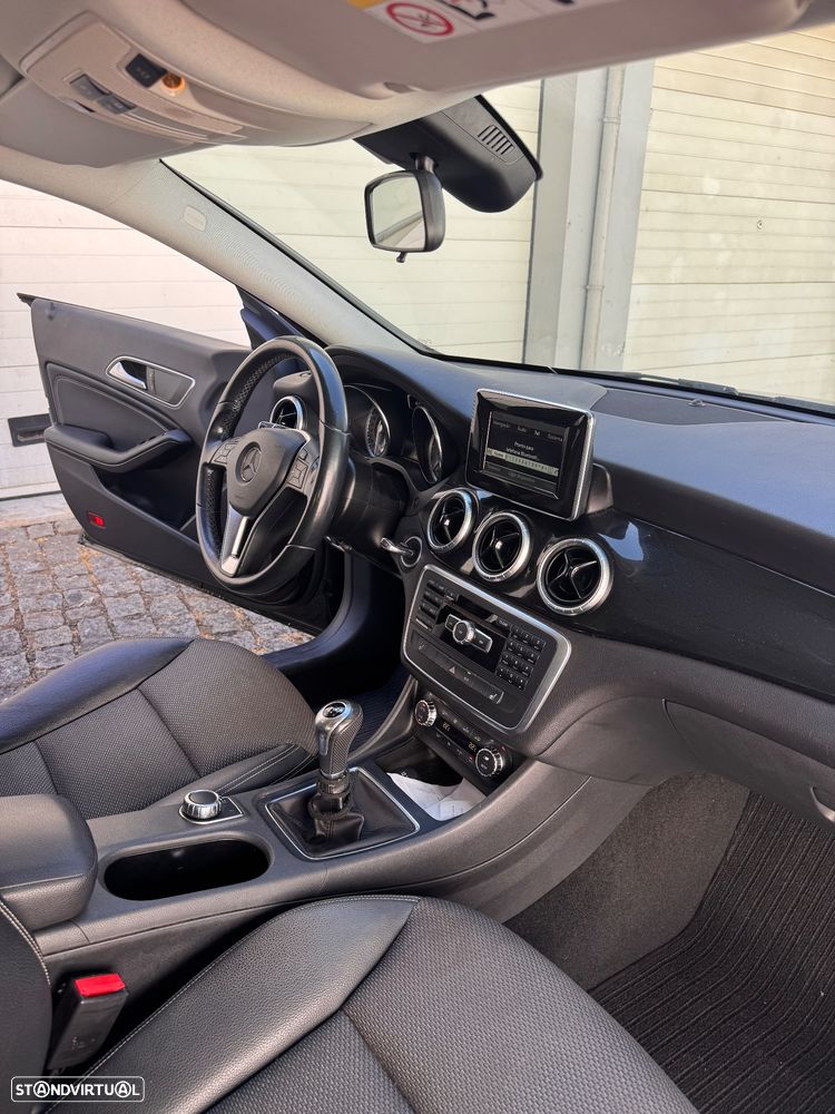 Mercedes-Benz CLA 180 (CDI) d AMG Line - 10