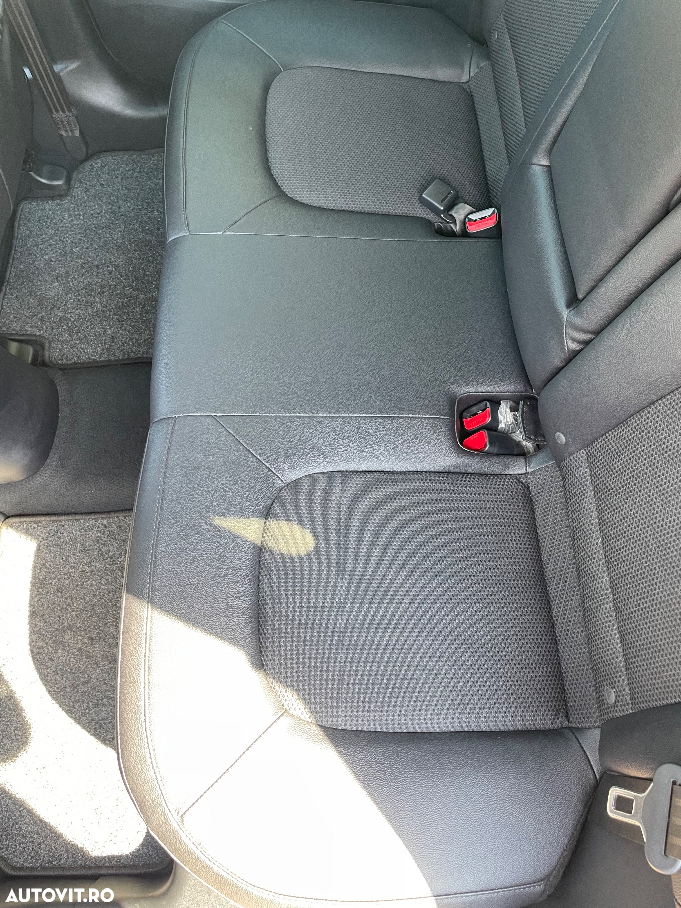 Hyundai ix35 2.0 CRDI 4WD Automatik Premium - 11