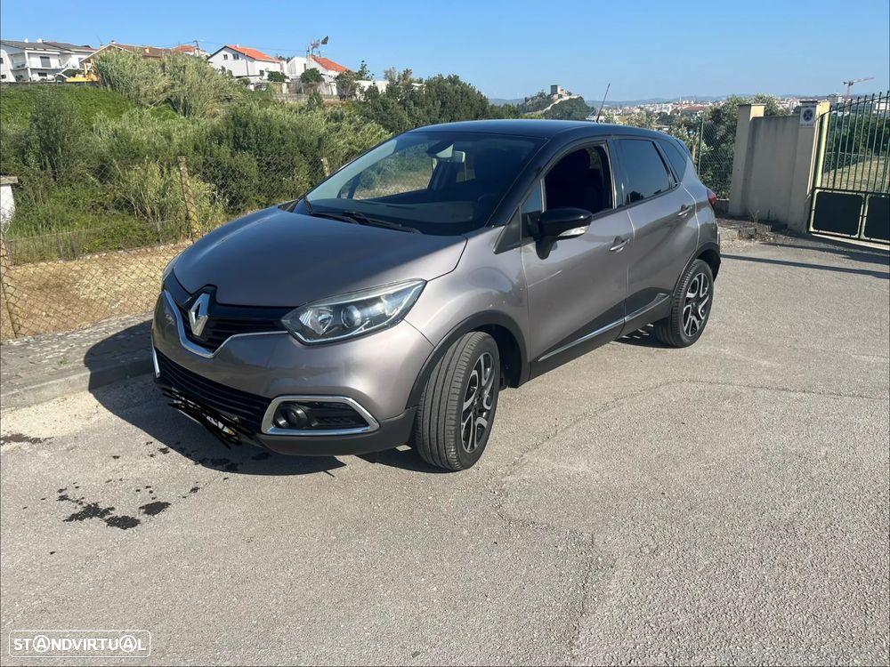 Renault Captur 1.5 dCi Exclusive EDC - 4