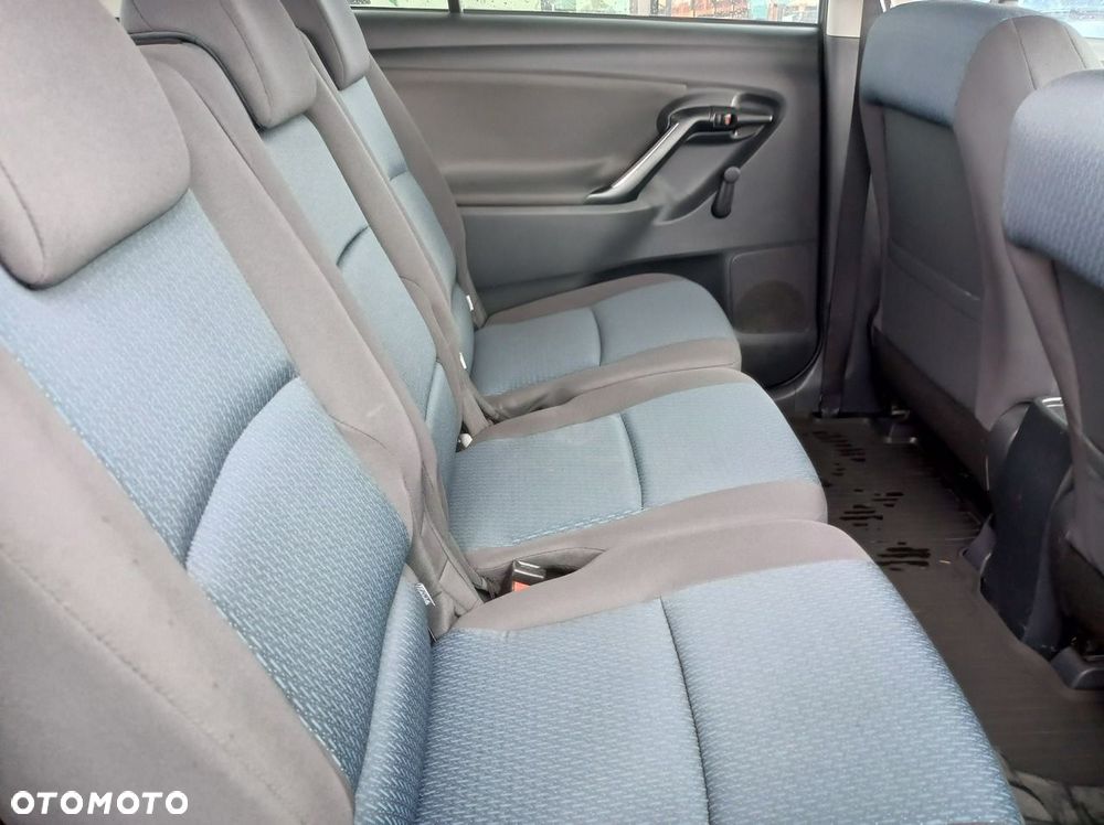 Toyota Verso - 23