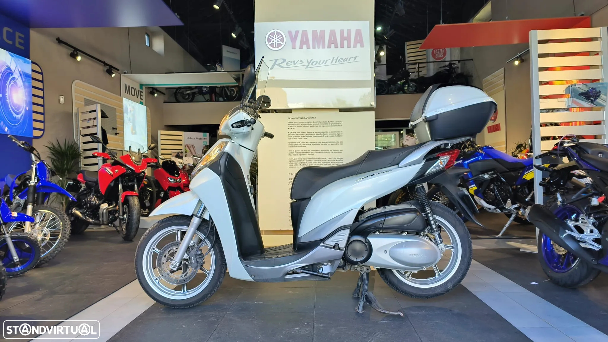 Honda SH 300I - 11