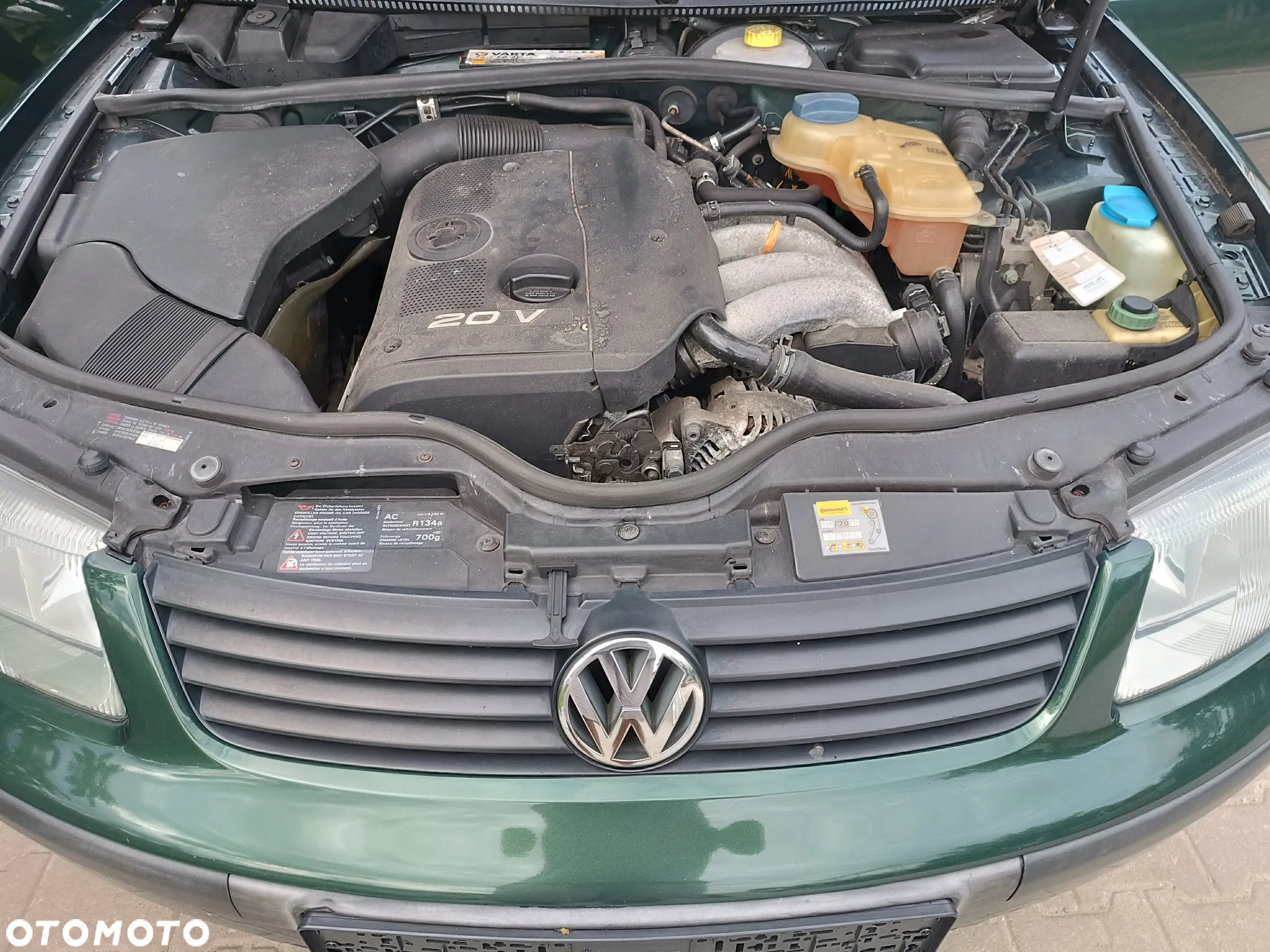Volkswagen Passat 1.8 Comfortline - 32