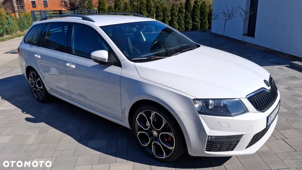 Skoda Octavia 2.0 TDI DSG RS - 1