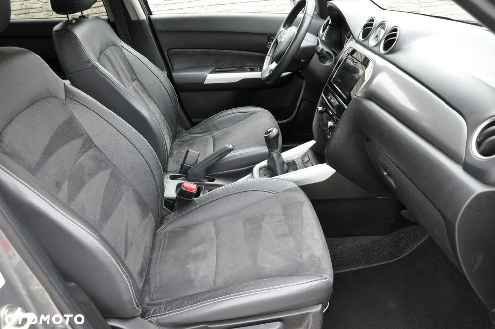 Suzuki Vitara 1.6 XLED 2WD - 12