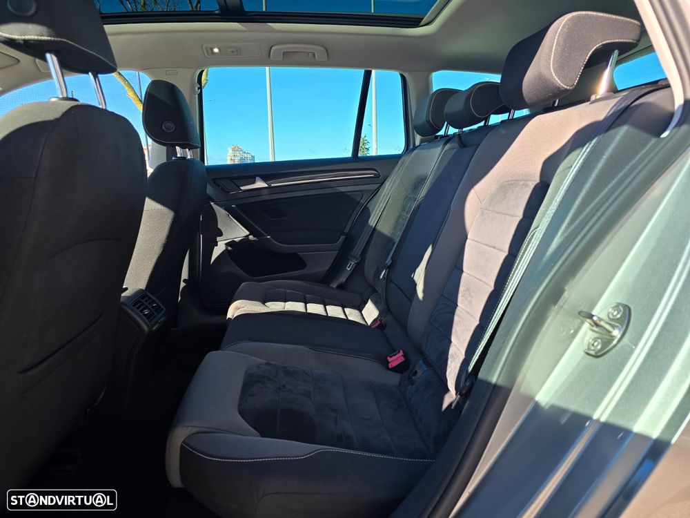 VW Golf Variant 1.6 TDi Highline DSG - 8