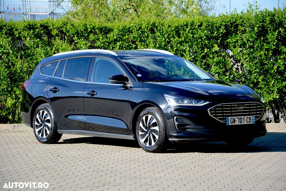 Ford Focus 1.0 EcoBoost Hybrid TITANIUM X - 1