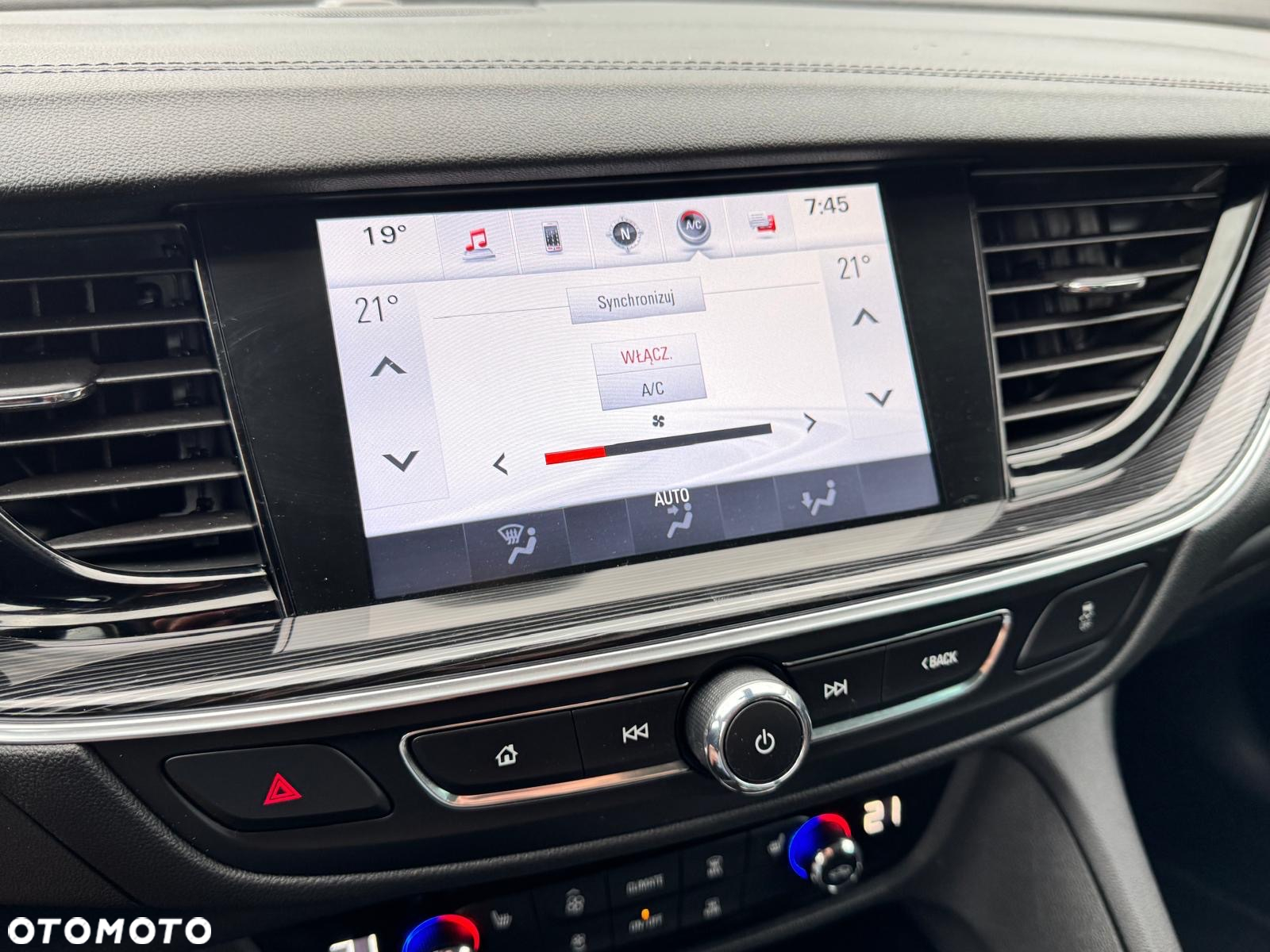 Opel Insignia 2.0 CDTI automatik Business Innovation - 35
