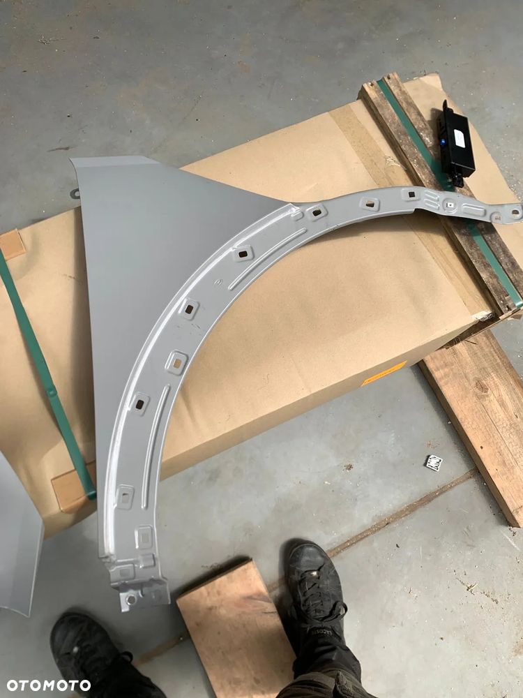 HYUNDAI IONIQ 5 błotnika prawy - 1