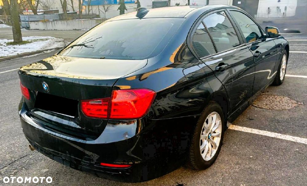 BMW Seria 3 316d - 4