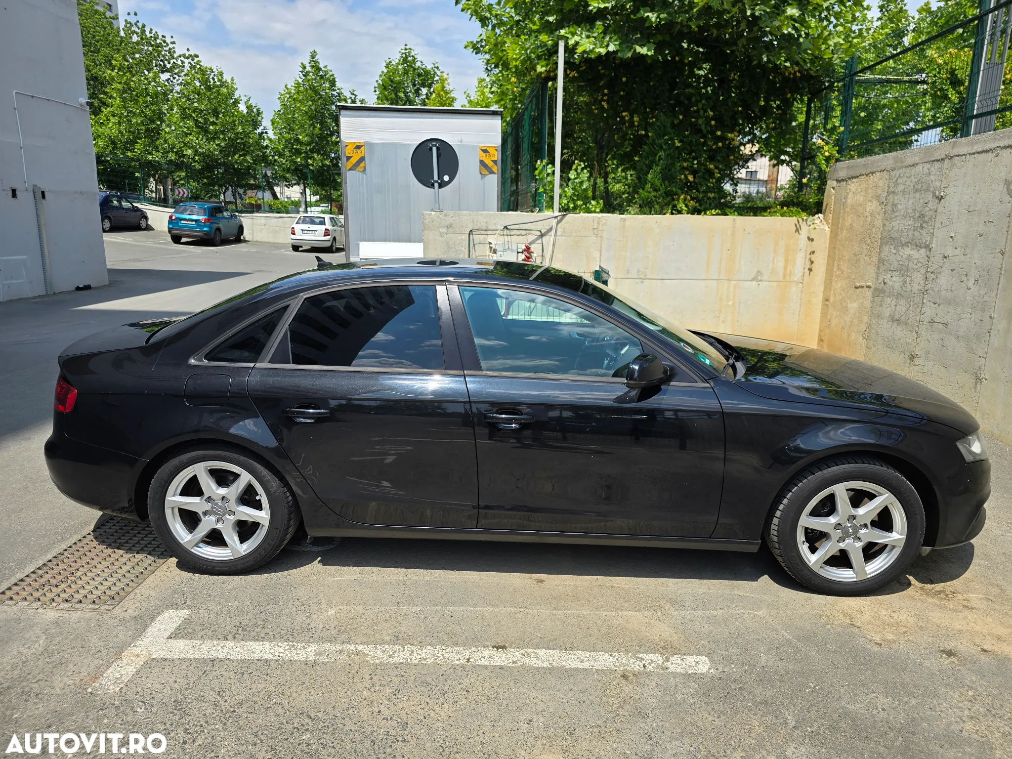 Audi A4 - 4