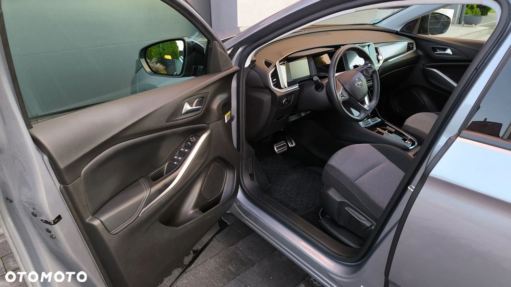 Opel Grandland 1.2 T Business Edition S&S - 11