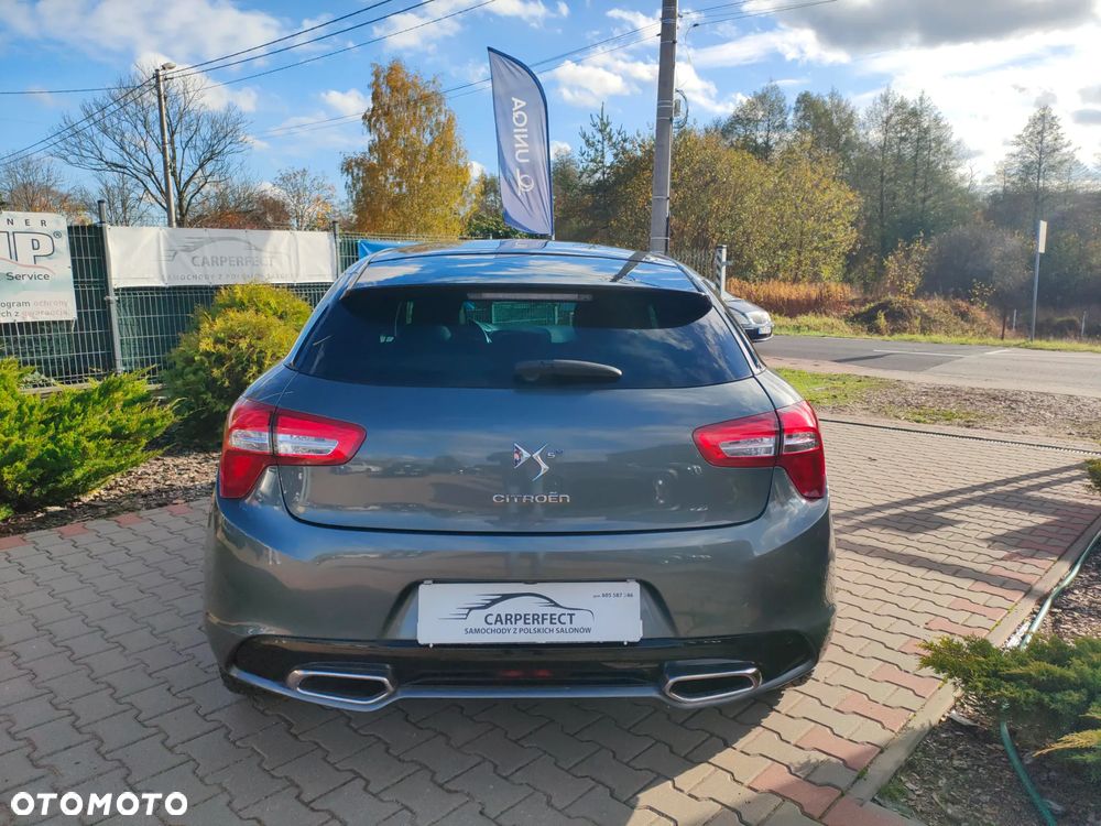 Citroën DS5 Hybrid4 - 12