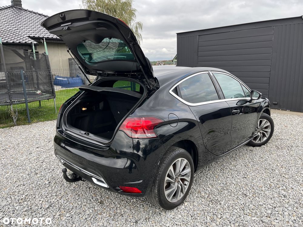 Citroën DS4 e-HDi 110 SoChic - 24