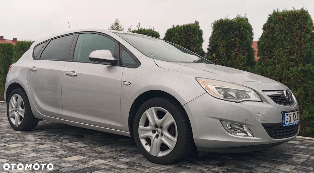 Opel Astra 1.4 Turbo Design Edition - 25
