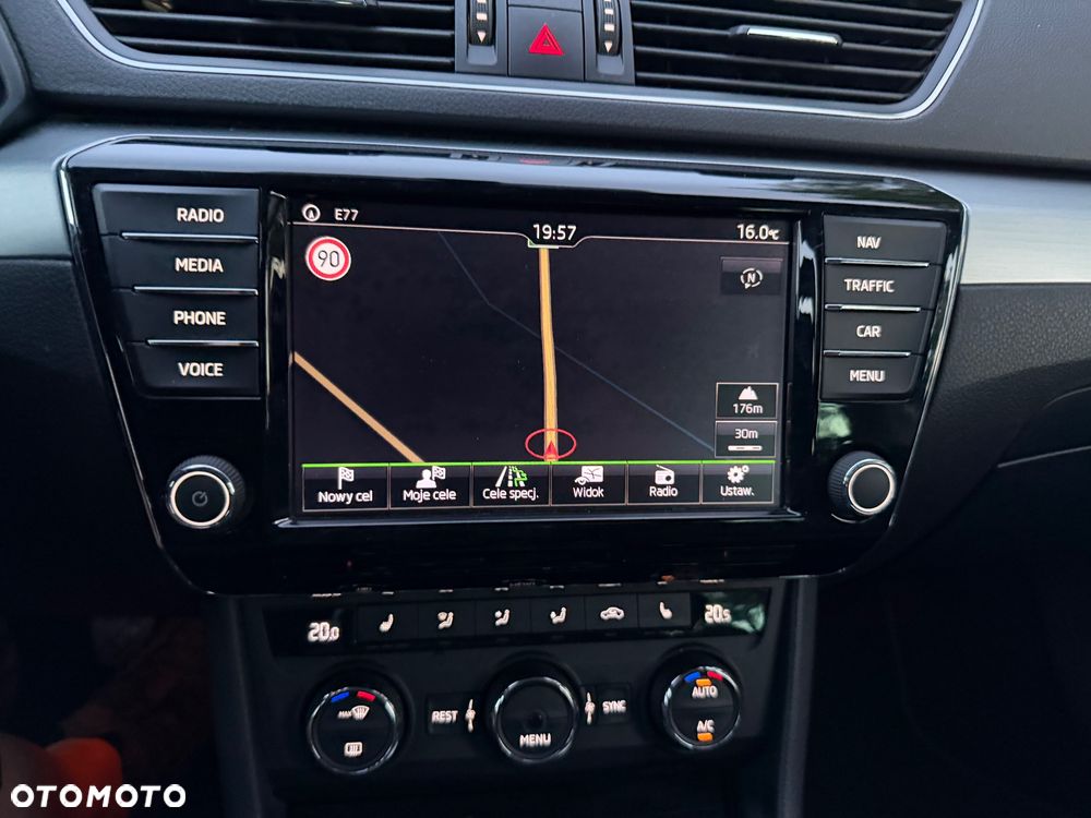 Skoda Superb 2.0 TDI Sportline - 14