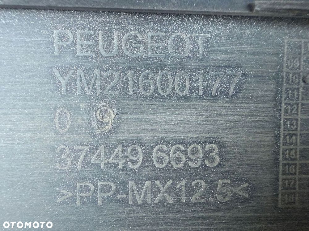 ZDEZRAK Peugeot RCZ 2012 KOMPLETNY ORYGINAŁ NIE KLEJONY FARBA KWED - 7