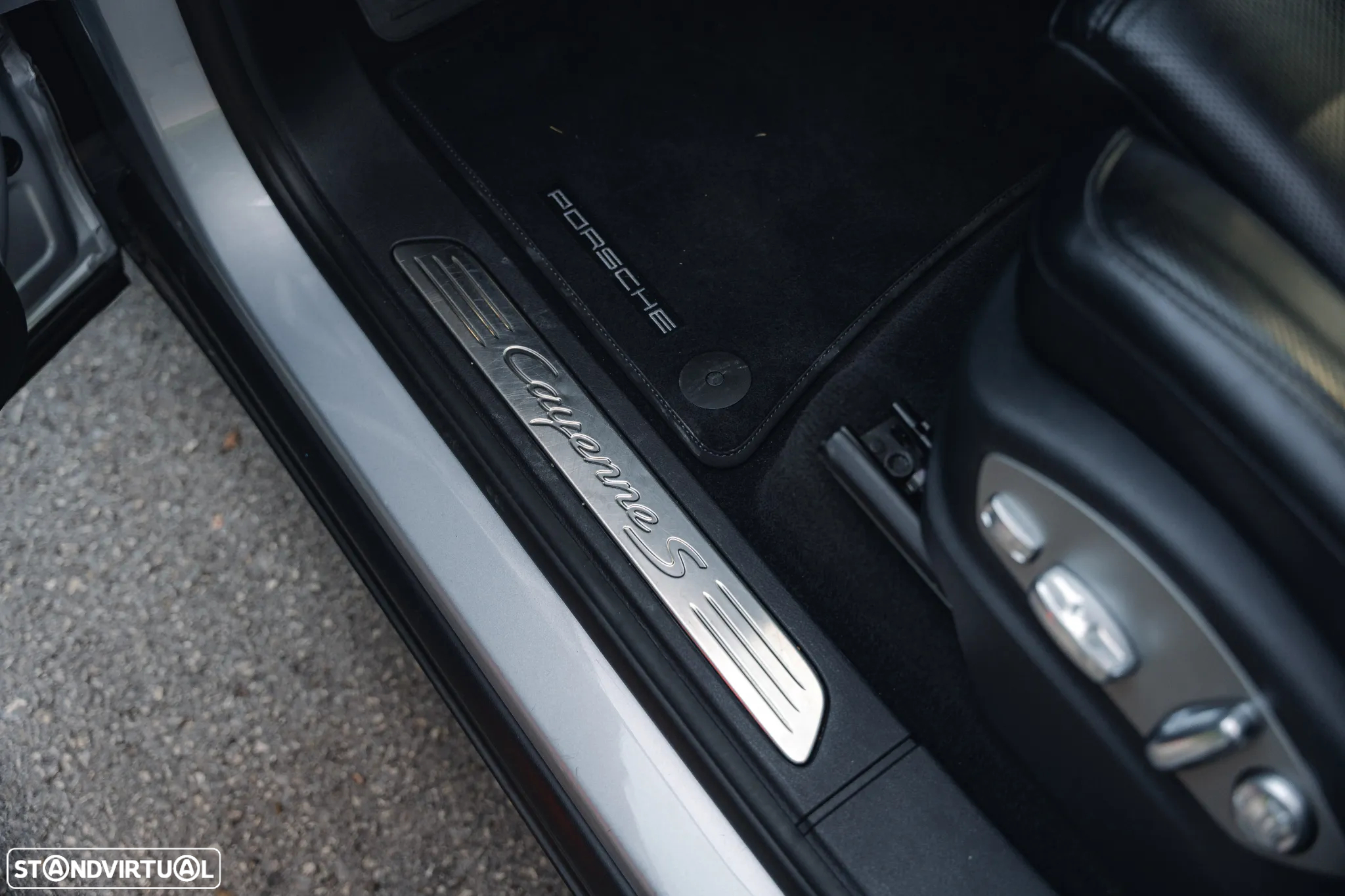 Porsche Cayenne S Hybrid Tiptronic S - 29