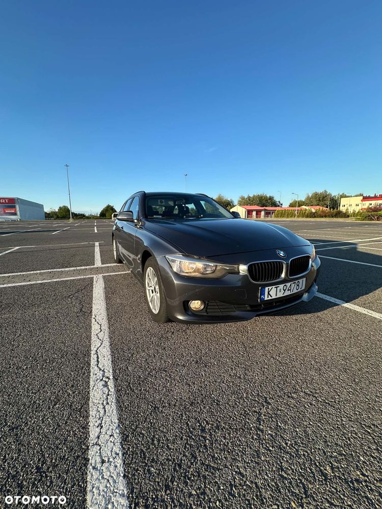 BMW Seria 3 318d xDrive - 1