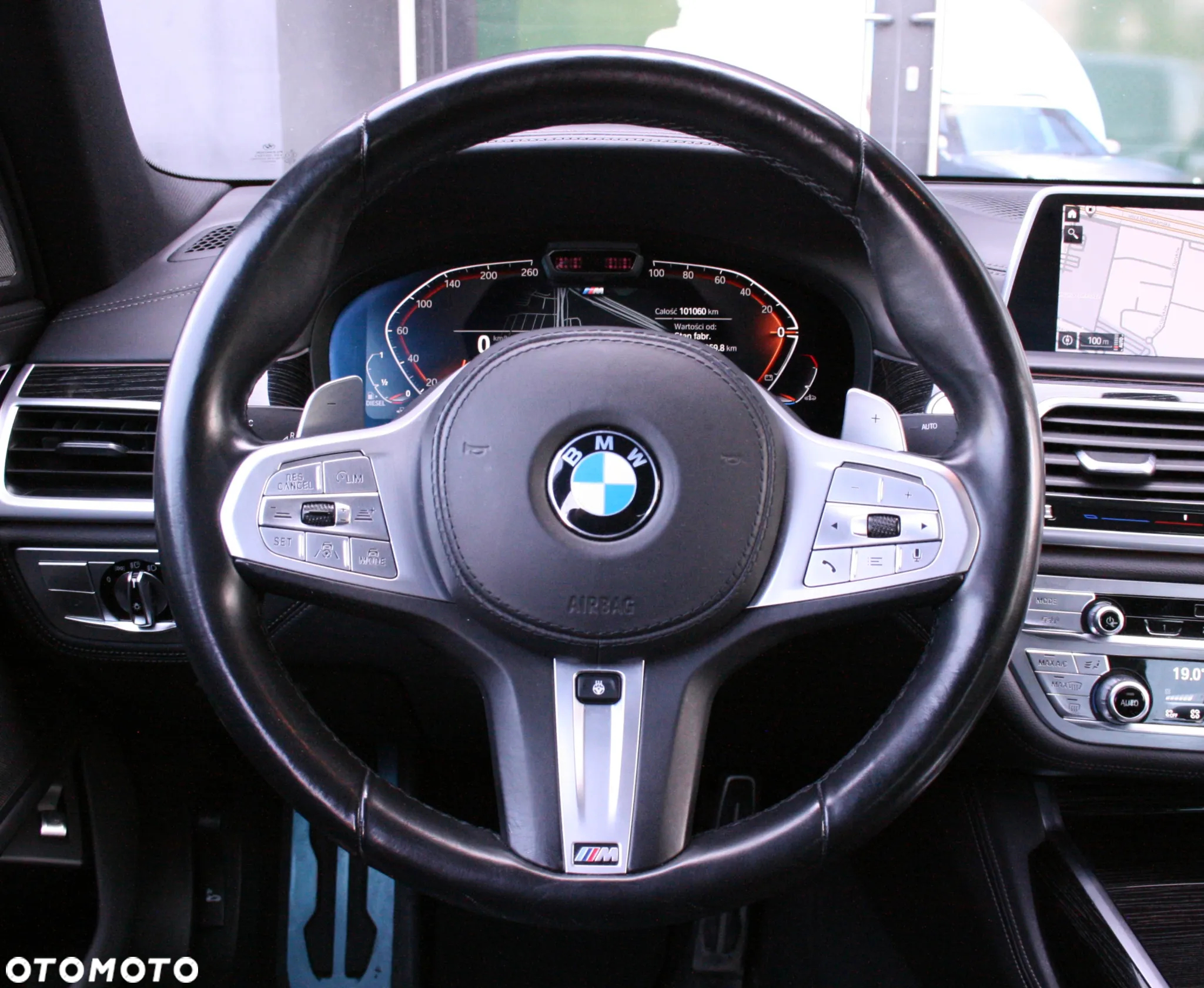 BMW Seria 7 730d xDrive sport - 24