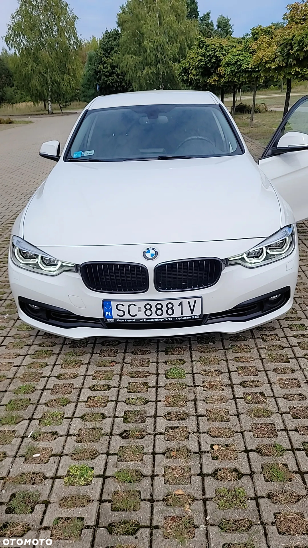BMW Seria 3 318i - 5