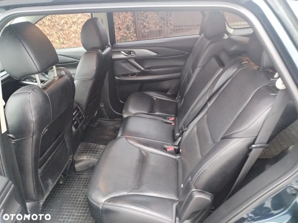 Mazda CX-9 - 16