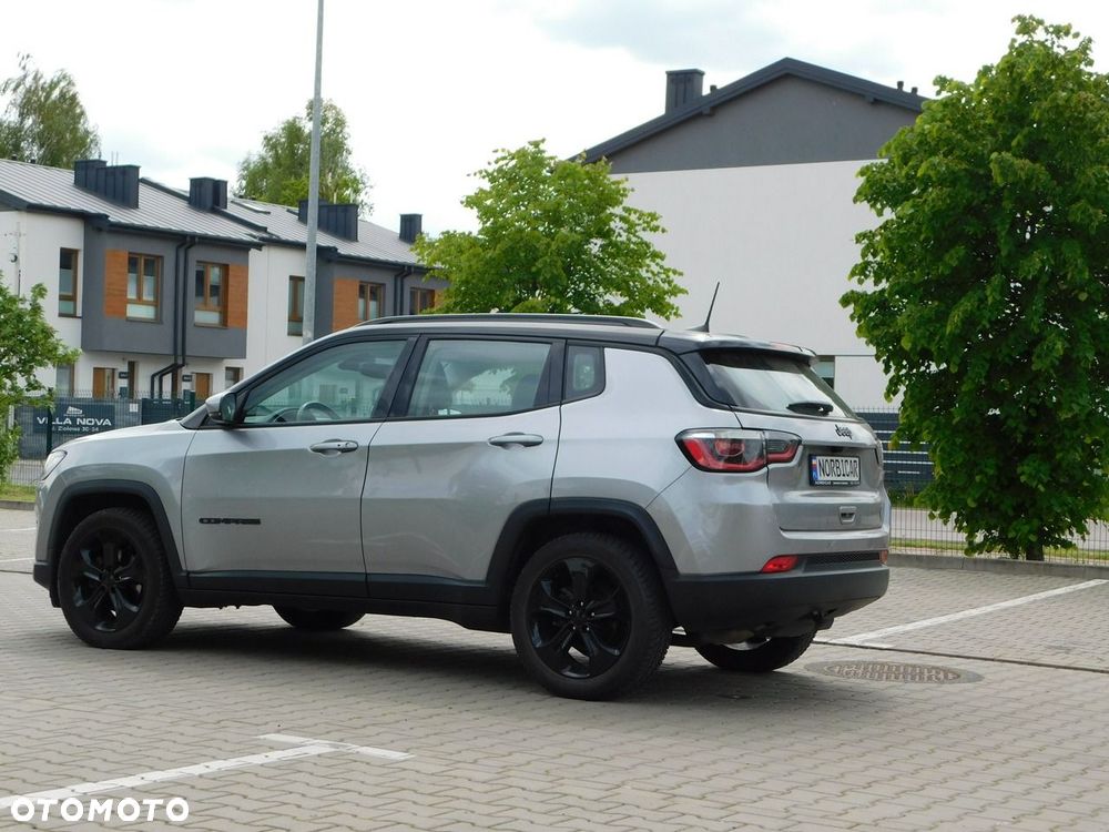 Jeep Compass - 4