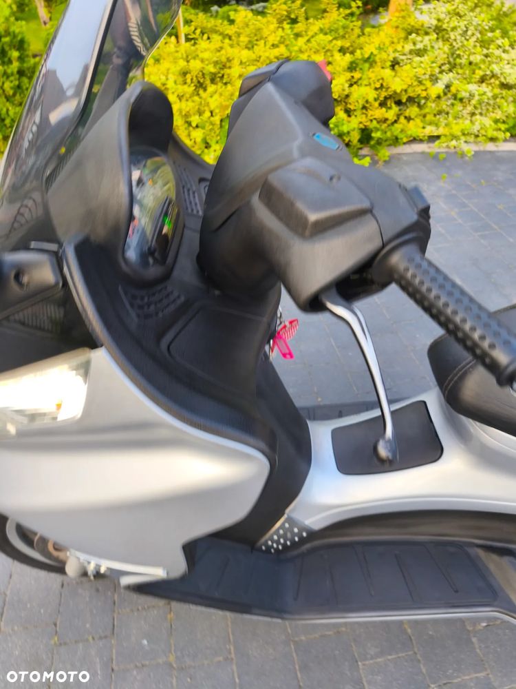 Piaggio X8 - 15